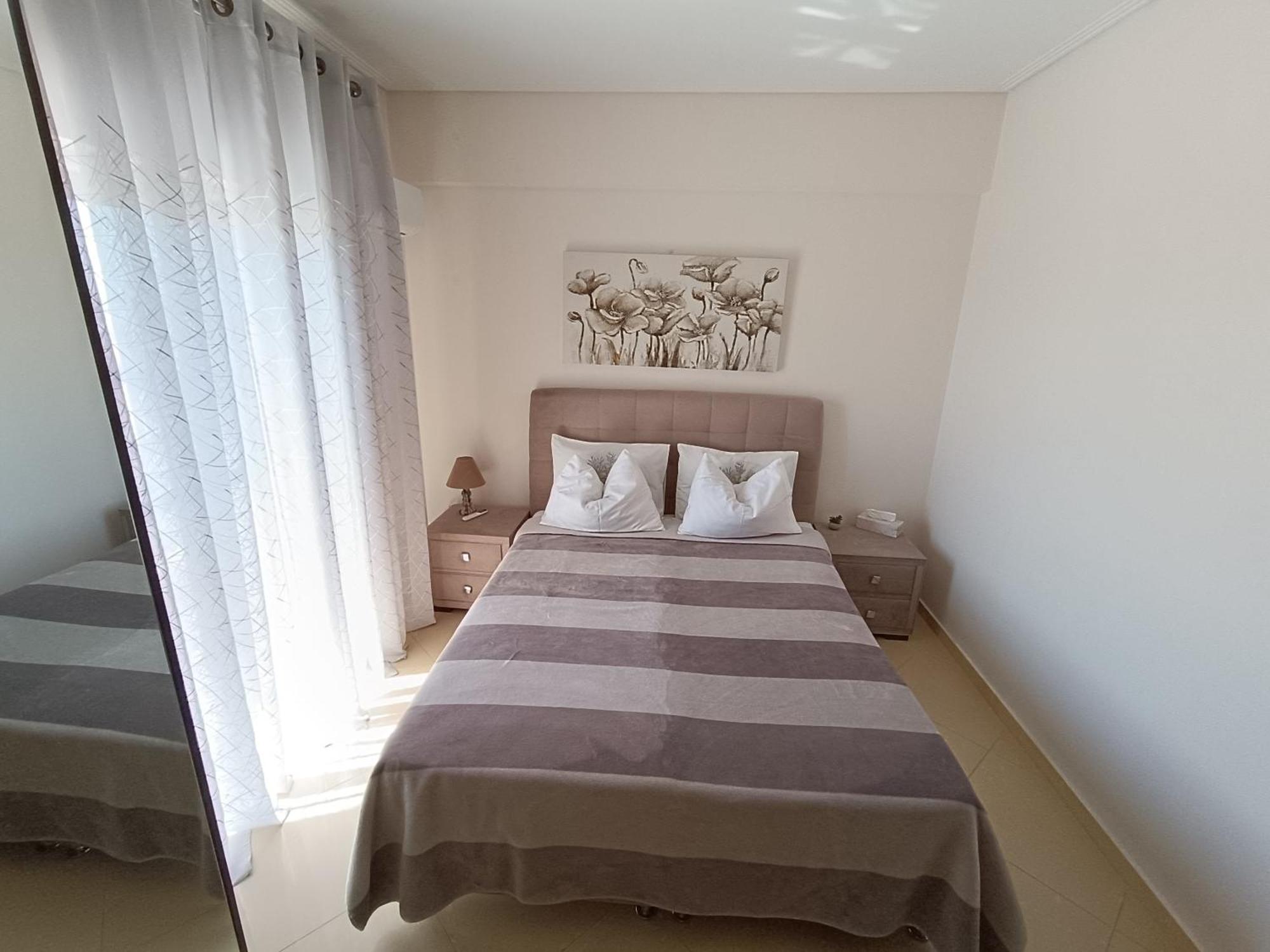 New Elegant Roof Apartment Ахарне Экстерьер фото